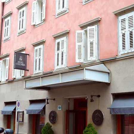 哥伦比亚酒店 酒店